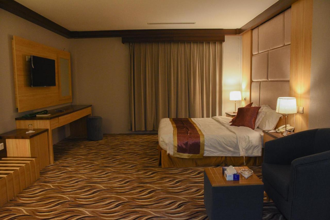 Florida Inn Hotel Наджран Екстериор снимка