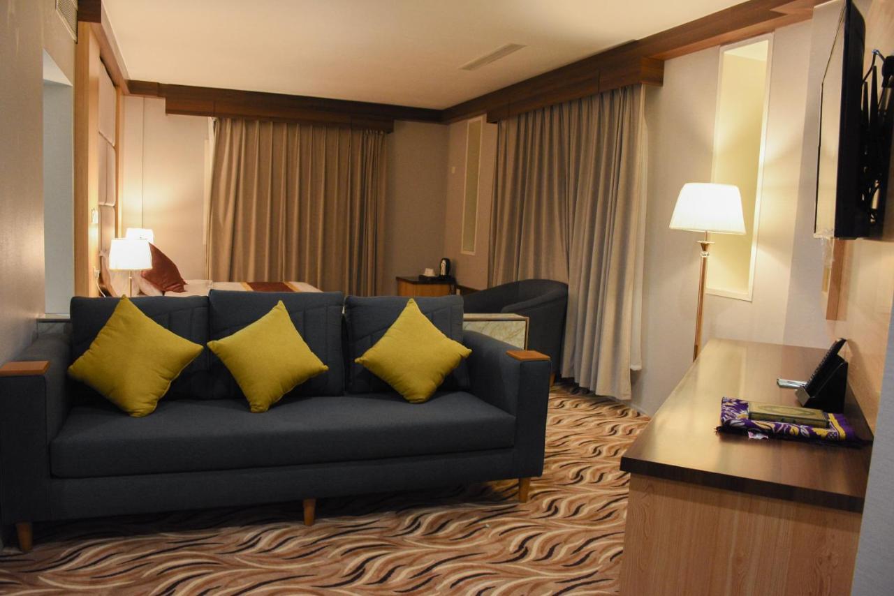Florida Inn Hotel Наджран Екстериор снимка