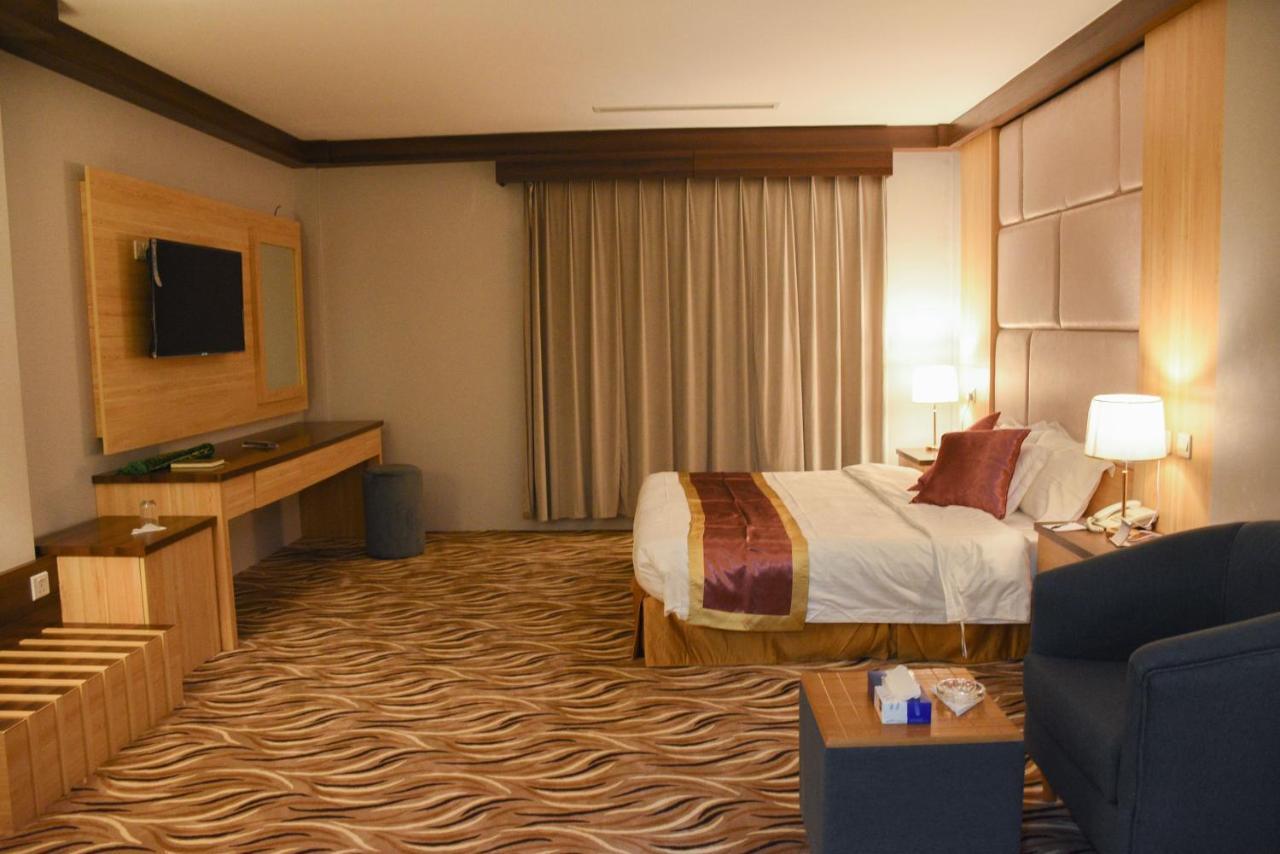 Florida Inn Hotel Наджран Екстериор снимка