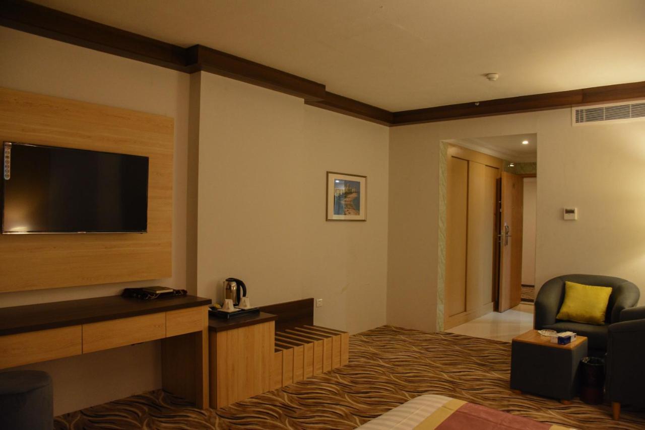 Florida Inn Hotel Наджран Екстериор снимка