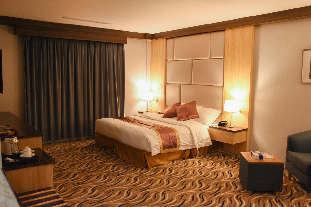 Florida Inn Hotel Наджран Екстериор снимка