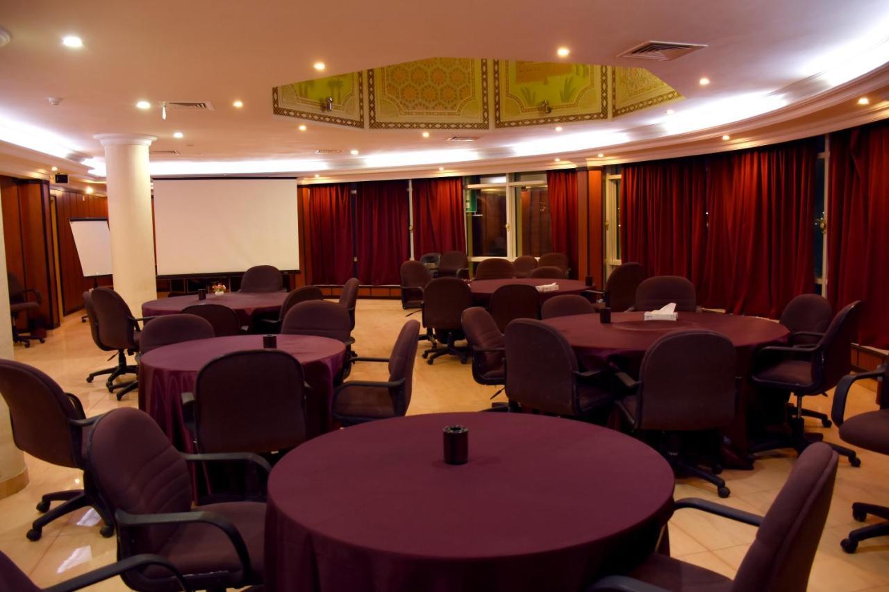 Florida Inn Hotel Наджран Екстериор снимка