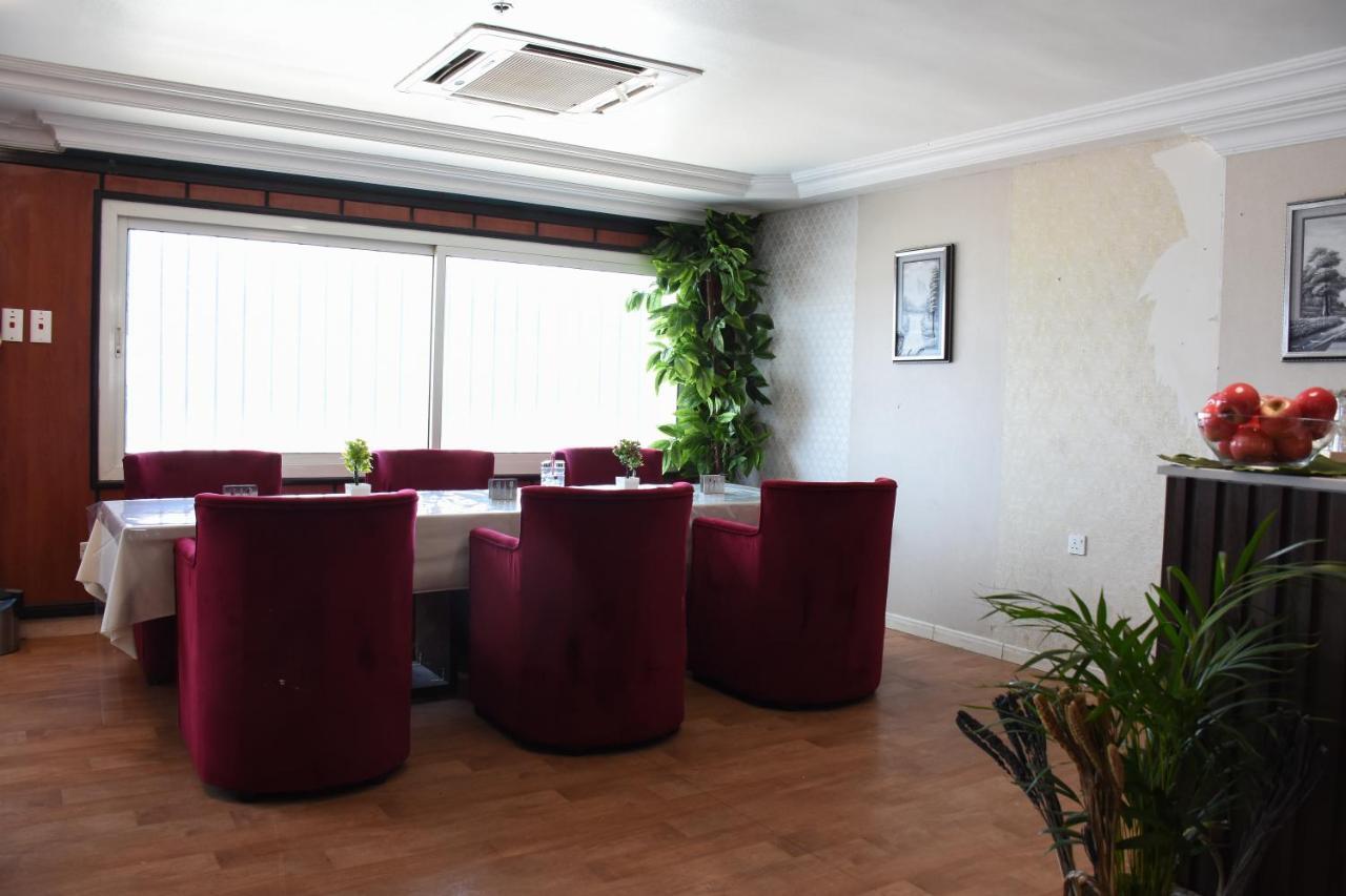 Florida Inn Hotel Наджран Екстериор снимка